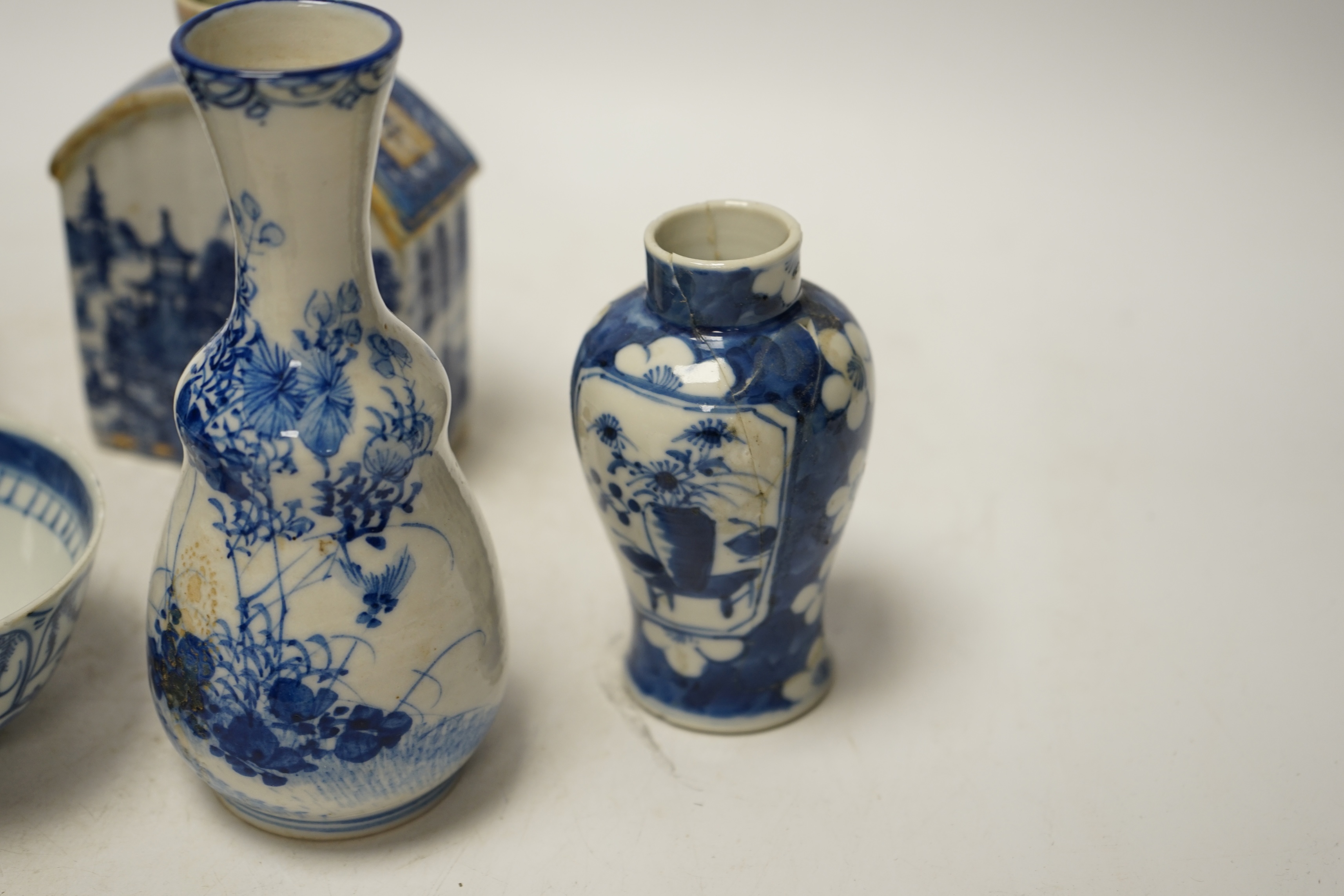 Chinese ceramics to include blue and white bowls and vases, largest 15cm wide. Condition - poor to fair